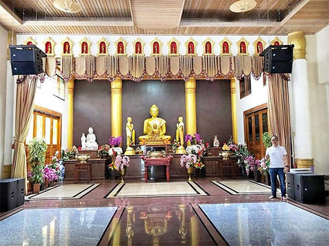 Indonesia-Buddhist-Temple