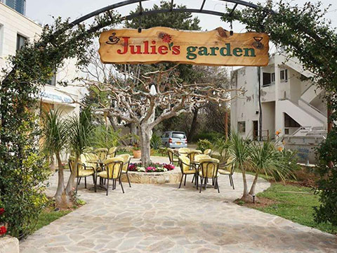 Cyprus-Paphos-Julies-Garden