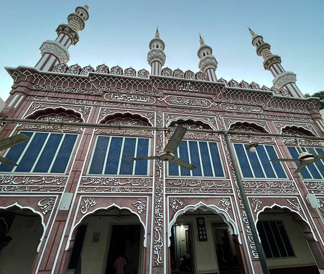 Guide to Outdoor Speakers